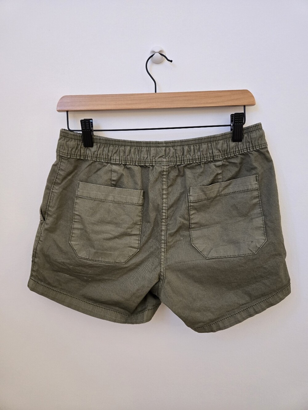 The North Face Olive Green Casual Shorts Women’s Drawstring Utility Shorts Small - Picture 4 of 8